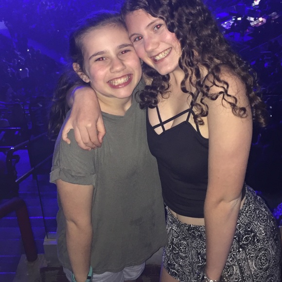 Black and white print LA hearts shorts - Picture 2 of 3